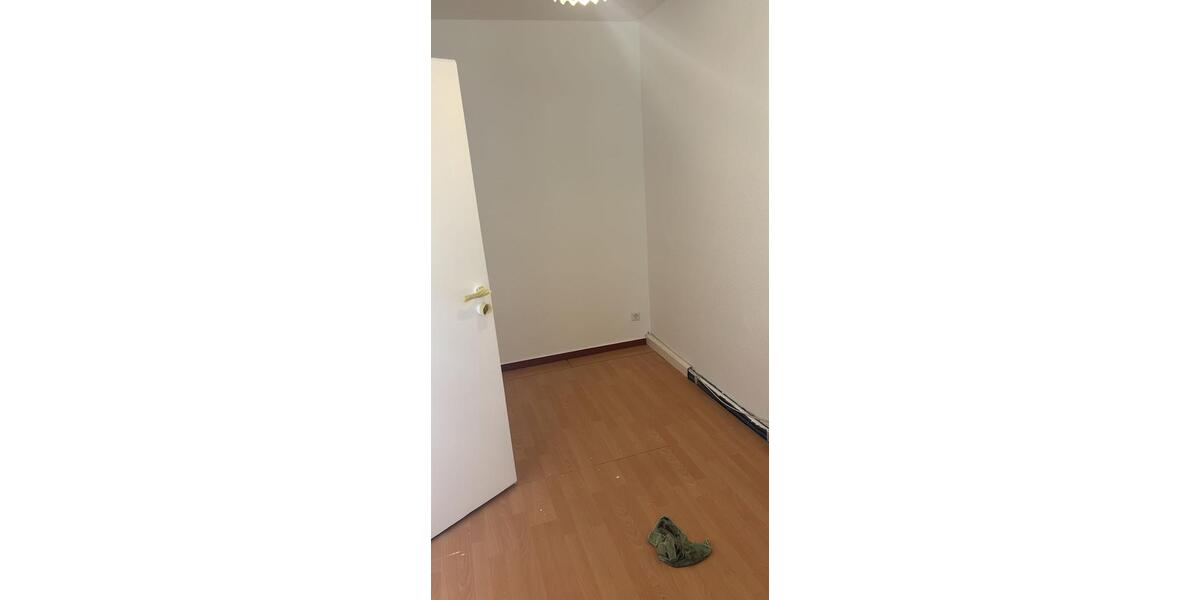 Etagenwohnung Stuttgart Luginsland - 3 Zimmer, 58 m&sup2;, 1.300&euro; | Angebot:26385525