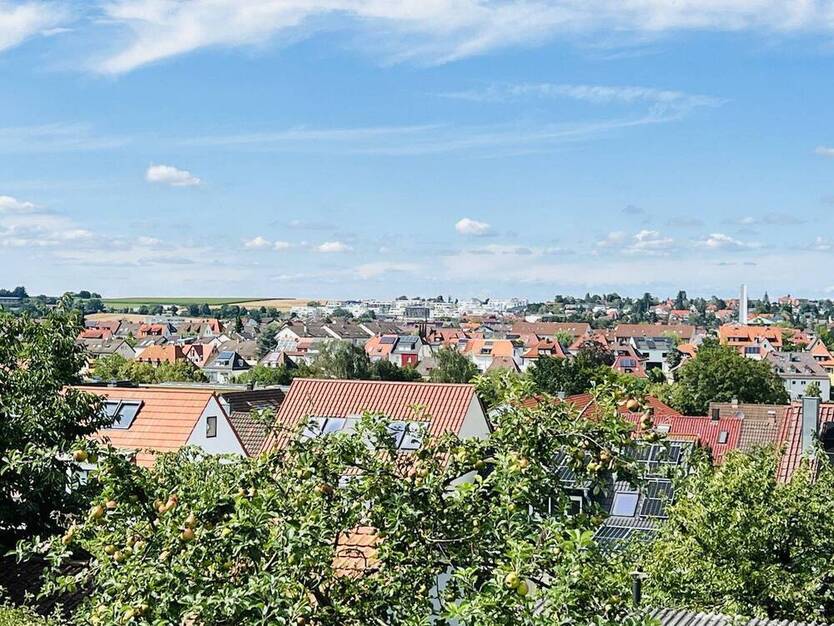 Traumhaus mit großem GartenWintergartenTerrasse und Garage in ruhiger Lage