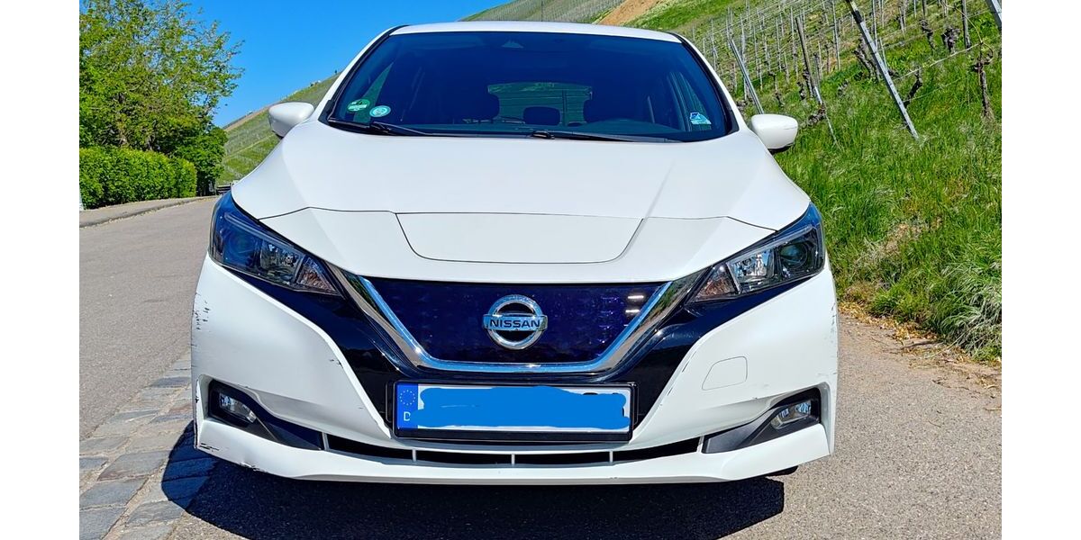 Nissan Leaf 103.000 km 10.900 &euro; Stuttgart 70184