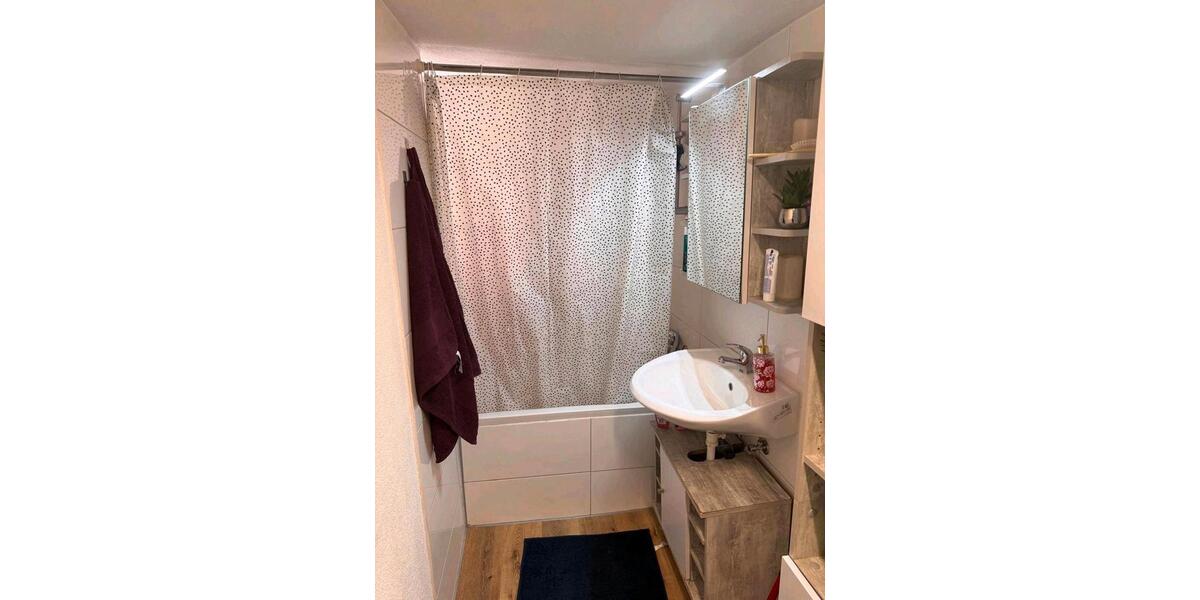 Etagenwohnung Frickenhausen - 2 Zimmer, 60 m&sup2;, 900&euro; | Angebot:26364860