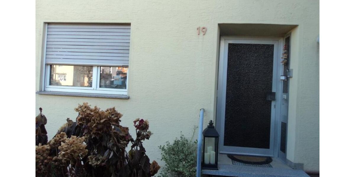 Reihenhaus Stuttgart Neuwirtshaus - 6 Zimmer, 155 m&sup2;, 699.000&euro; | Angebot:24314835