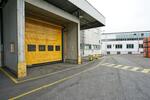 Autarke Lagerhalle mit Büroanteil und ebenerdigen Rolltor zimmer