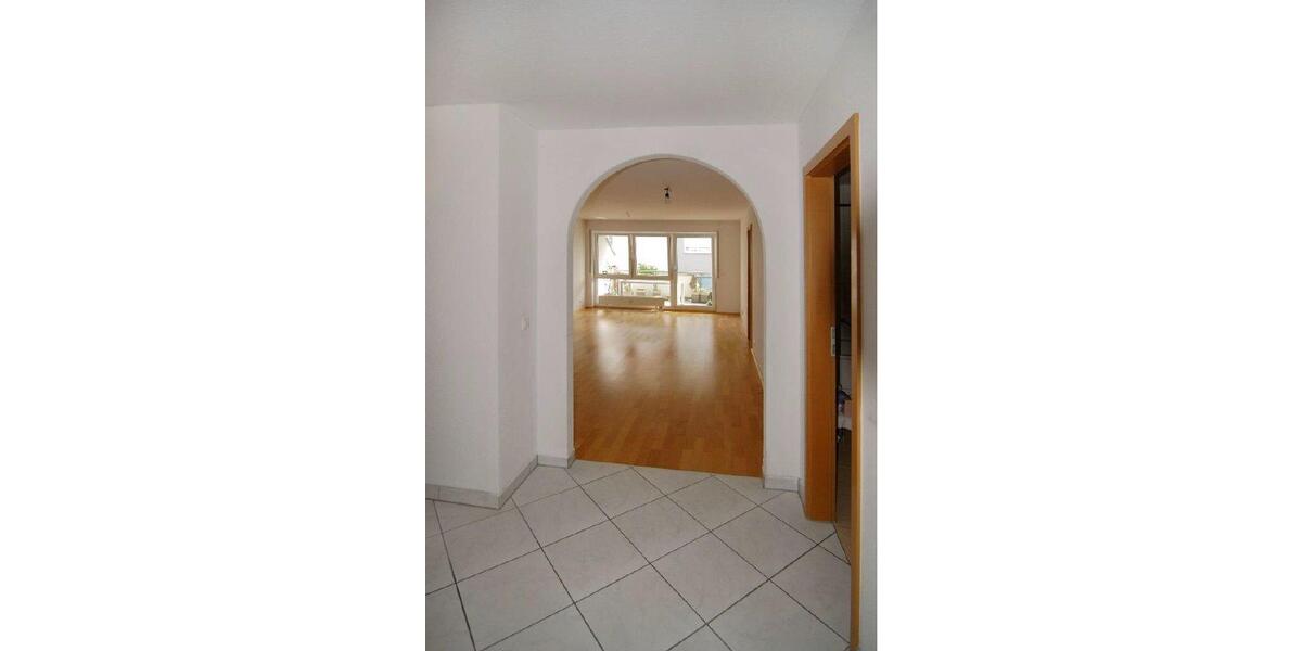 Etagenwohnung Markgröningen - 3.5 Zimmer, 80 m&sup2;, 1.200&euro; | Angebot:26640254