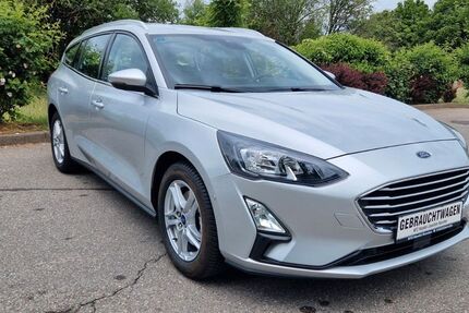 Ford Focus 26.000 km 16.899 &euro; Tübingen-Bühl 72072