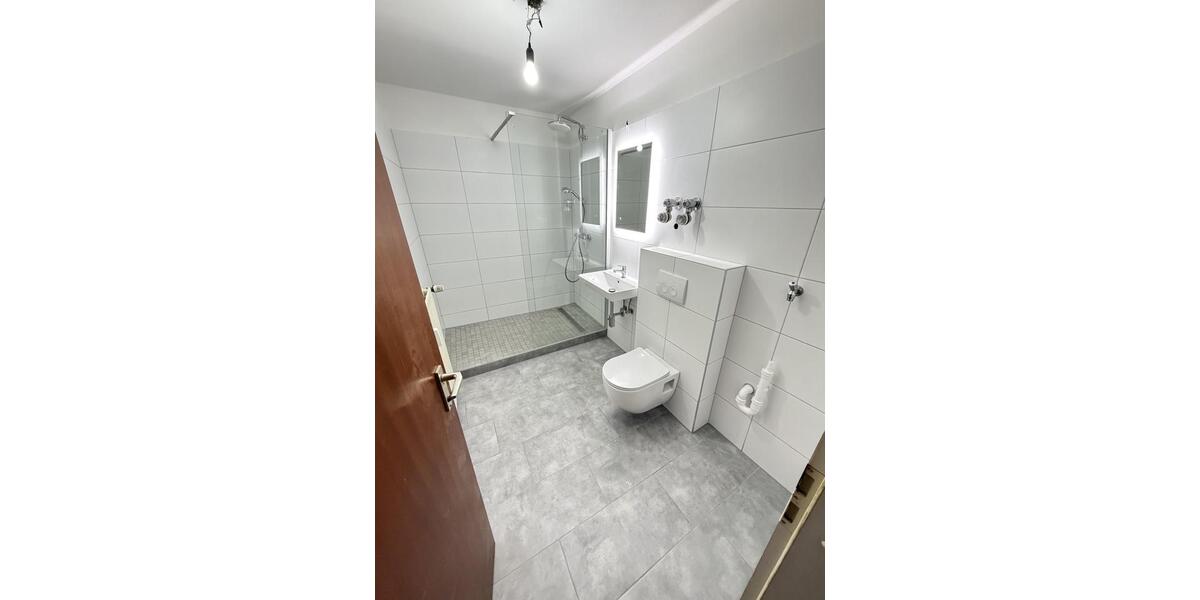 Etagenwohnung Ludwigsburg Hoheneck - 2 Zimmer, 63 m&sup2;, 860&euro; | Angebot:26216331