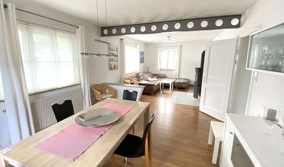 Haus zum Kaufen in Stuttgart 850.000 € 202 m²