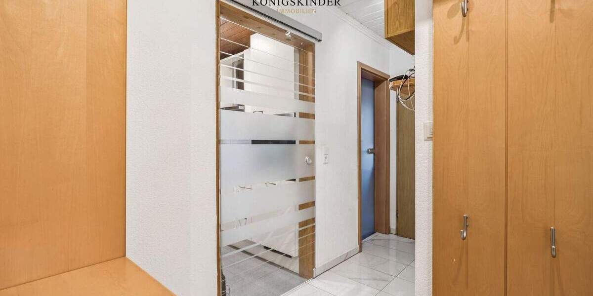 Etagenwohnung Stuttgart Untertürkheim - 3 Zimmer, 79 m&sup2;, 199.000&euro; | Angebot:25210793