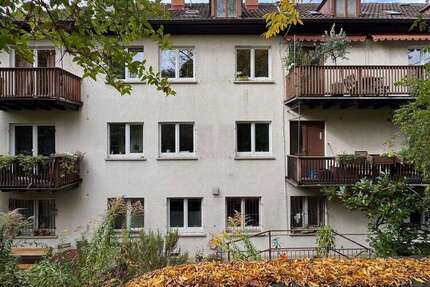 Haus zum Kaufen in Stuttgart 2.449.000 € 490.03 m² 18 zimmer