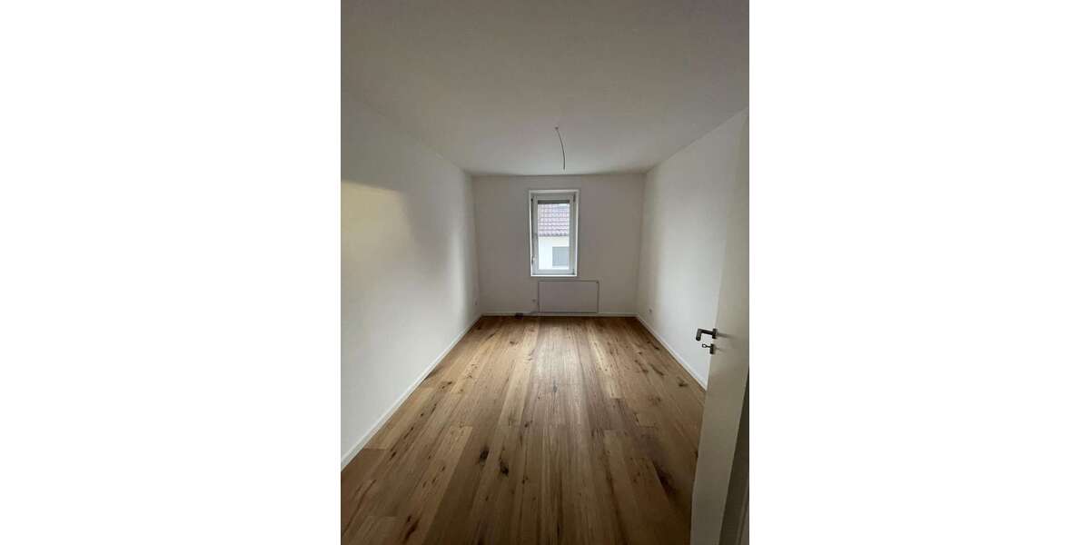 Etagenwohnung Stuttgart Zuffenhausen - 3 Zimmer, 65 m&sup2;, 1.254&euro; | Angebot:26884472