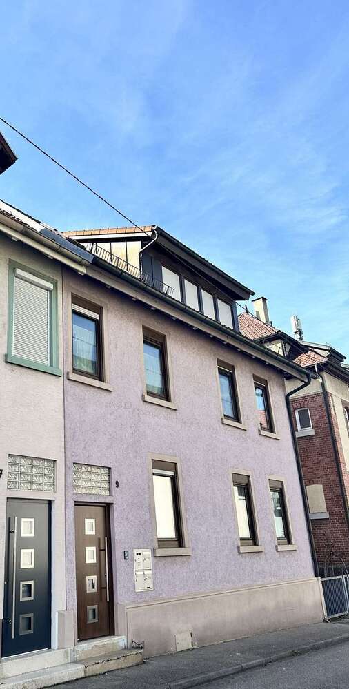 Haus zum Kaufen in Esslingen am Neckar 540.000 € 216 m²