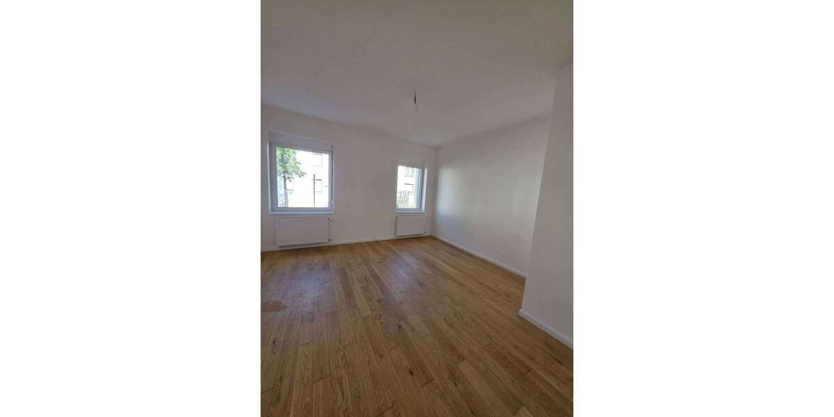 Etagenwohnung Stuttgart Zuffenhausen - 5 Zimmer, 131 m&sup2;, 2.300&euro; | Angebot:26934713