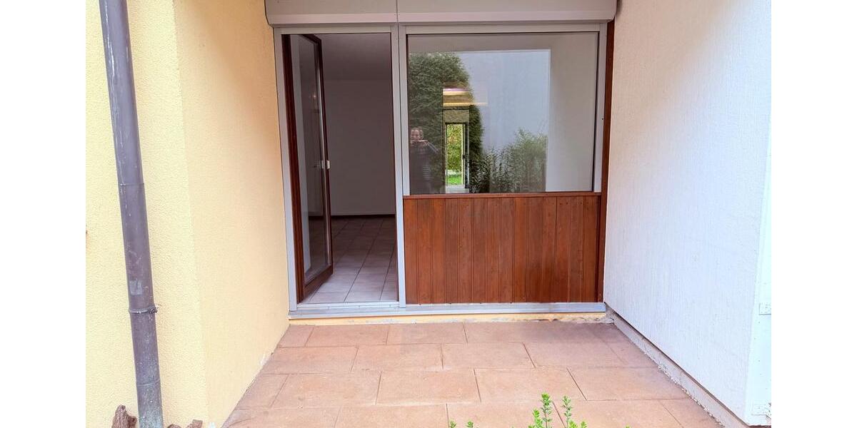 Erdgeschoßwohnung Esslingen am Neckar - 2 Zimmer, 53 m&sup2;, 850&euro; | Angebot:26301447