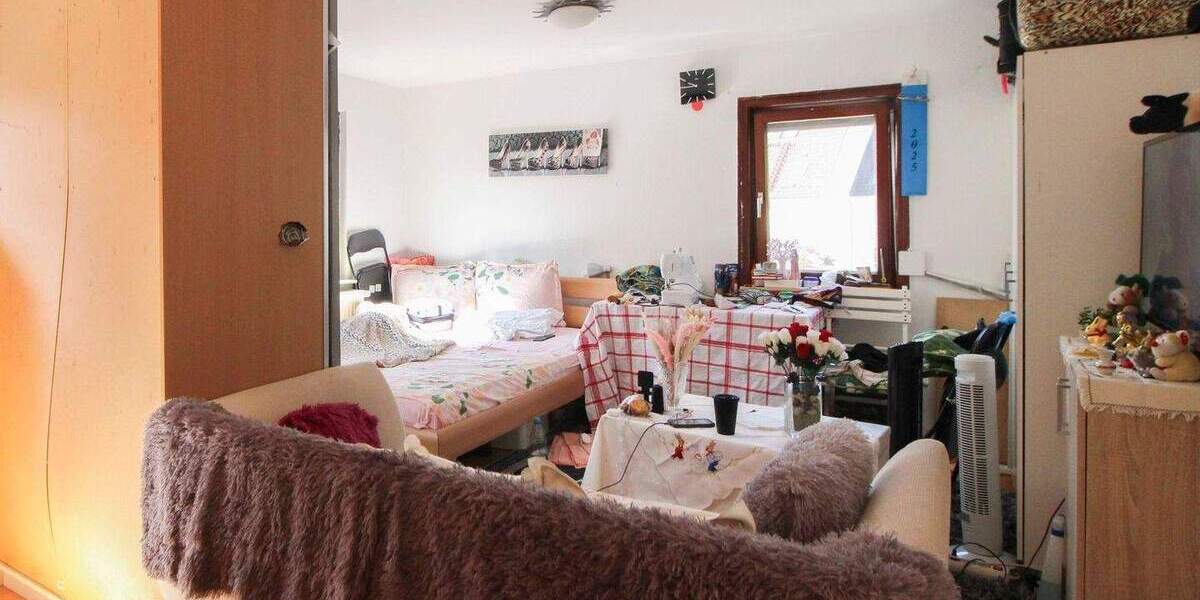 Doppelhaushälfte Stuttgart Weilimdorf - 7 Zimmer, 170 m&sup2;, 520.000&euro; | Angebot:25109467