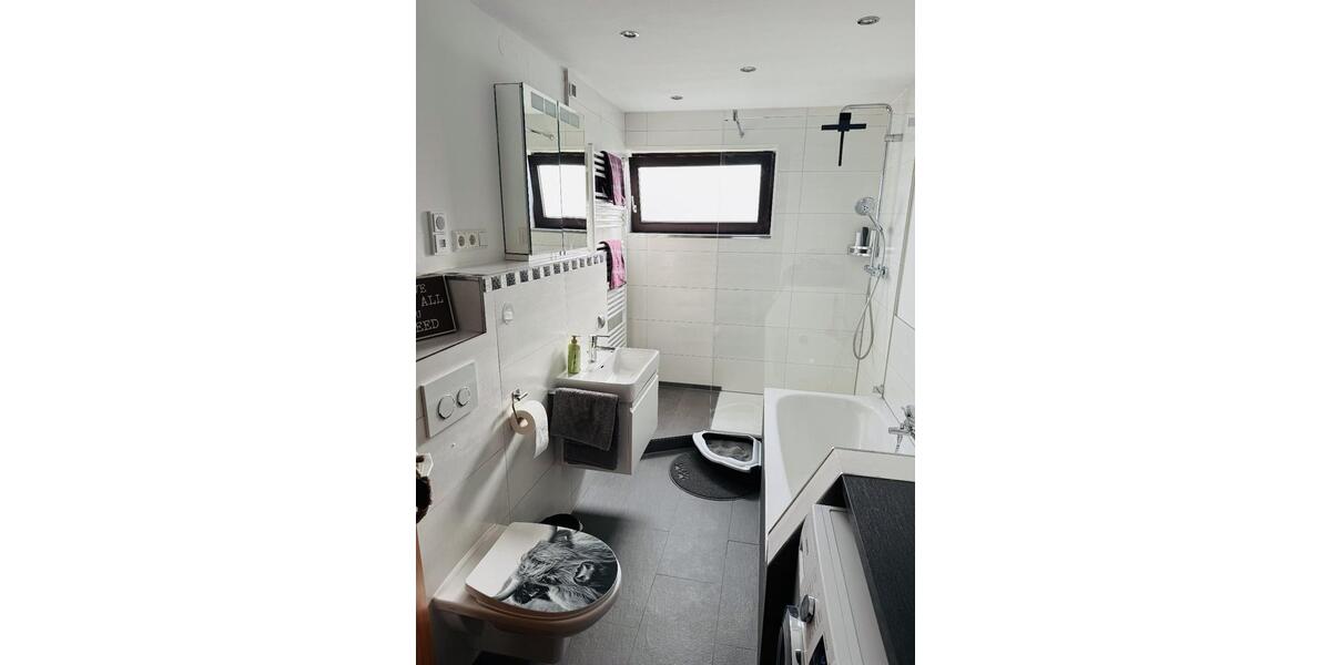 Etagenwohnung Neuhausen auf den Fildern - 2.5 Zimmer, 70 m&sup2;, 329.000&euro; | Angebot:26582241