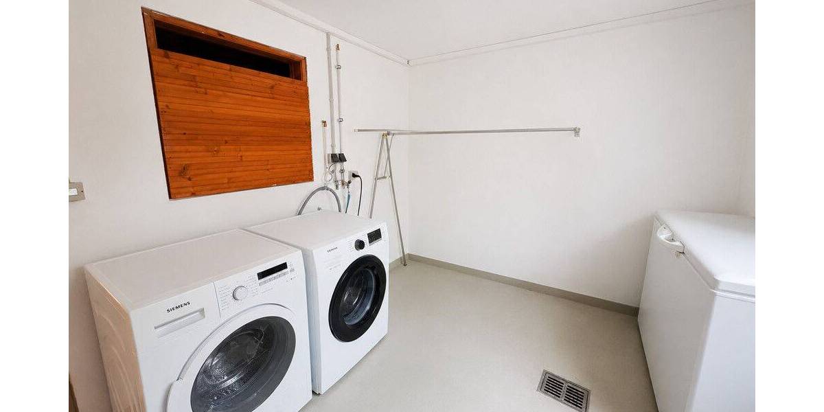 Etagenwohnung Erdmannhausen - 4 Zimmer, 135 m&sup2;, 1.450&euro; | Angebot:26868771