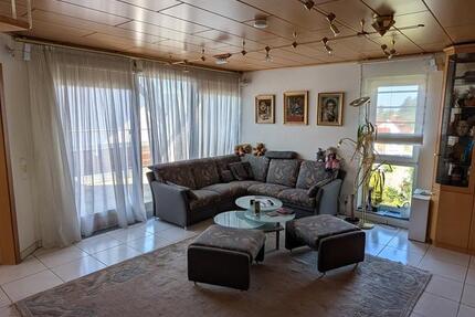 Wohnen über den Weinbergen – Stilvolle 3,5-Zimmer-Maisonette 3.5 zimmer