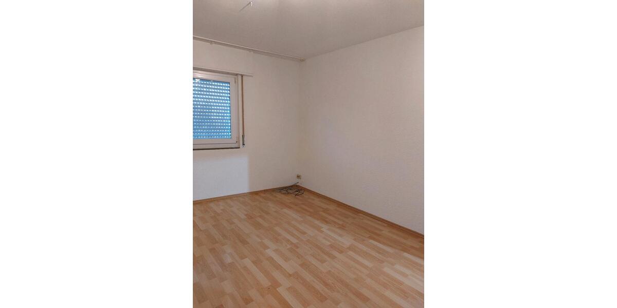 Etagenwohnung Esslingen am Neckar Pliensauvorstadt - 3 Zimmer, 57 m&sup2;, 219.000&euro; | Angebot:26907655