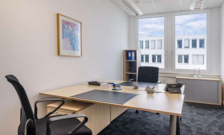 Büro in Stuttgart 1.319 € 18 m²