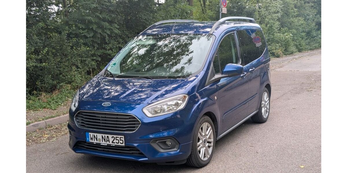 Ford Tourneo Courier 69.000 km 9.999 &euro; Benningen am Neckar 71726