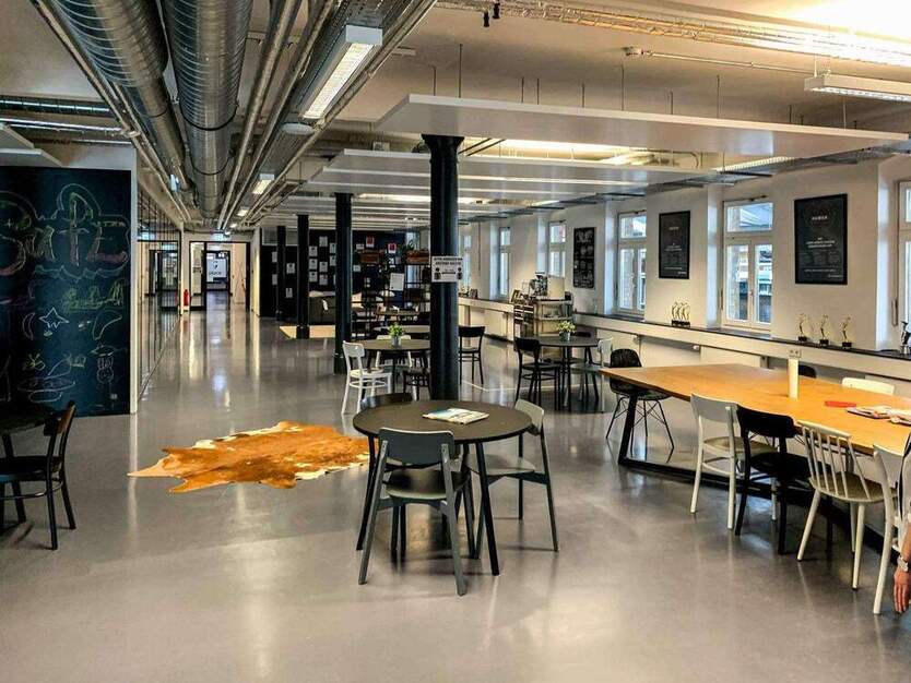 New Work Coworking erleben - Coworking Space mit Loft Stil - All-in-Miete zimmer