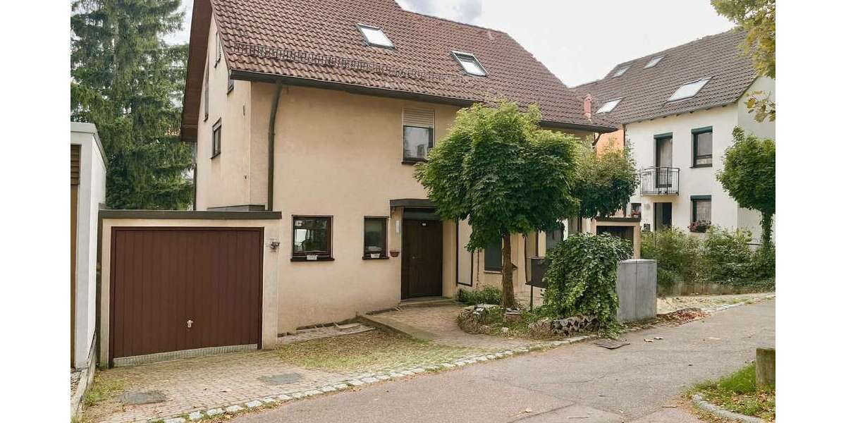 Haus zum Kaufen in Stuttgart 690.000 € 145 m² 6.5 zimmer