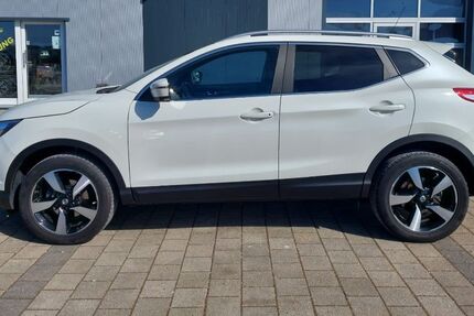 Nissan Qashqai 82.500 km 14.300 &euro; Ebersbach 73061