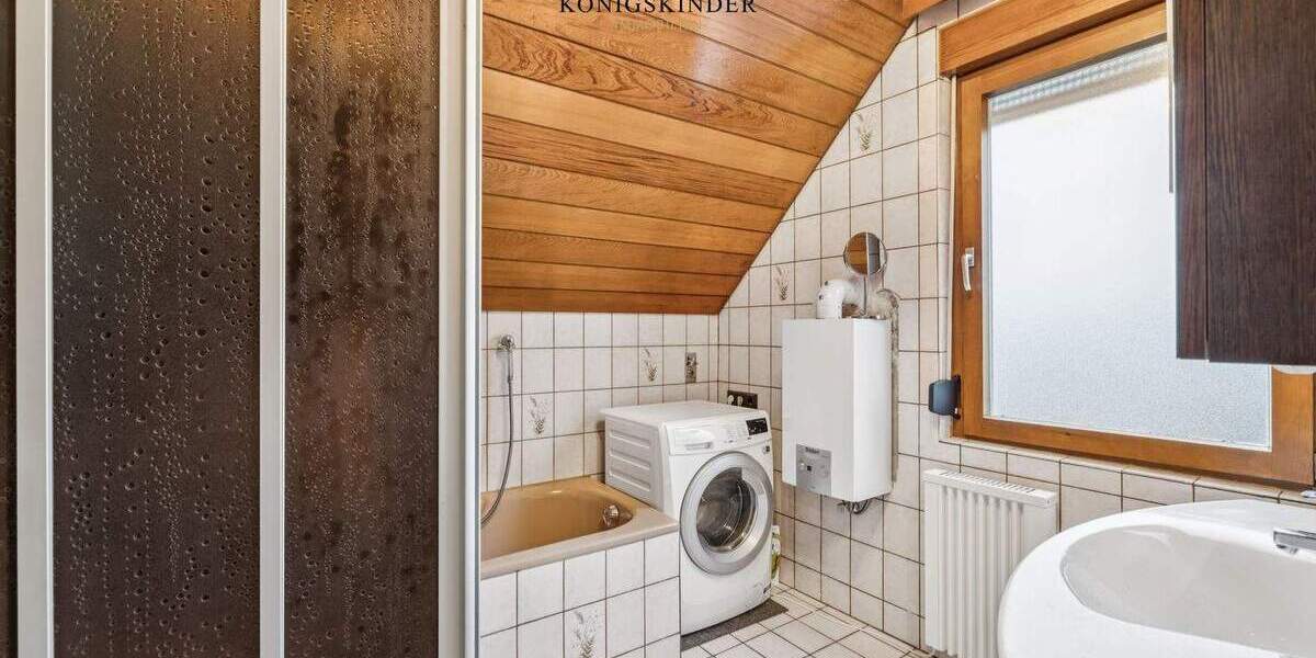 Etagenwohnung Stuttgart Untertürkheim - 3 Zimmer, 79 m&sup2;, 199.000&euro; | Angebot:25673303