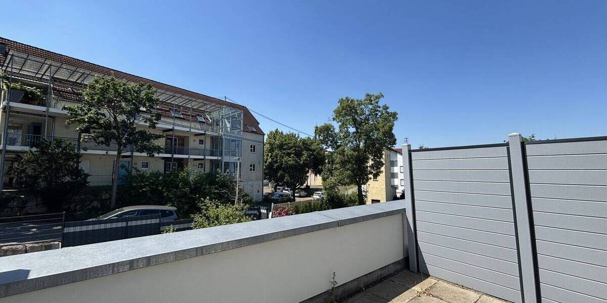 Reihenmittelhaus Freiberg am Neckar / Heutingsheim Heutingsheim - 4 Zimmer, 134 m&sup2;, 2.100&euro; | Angebot:26917533