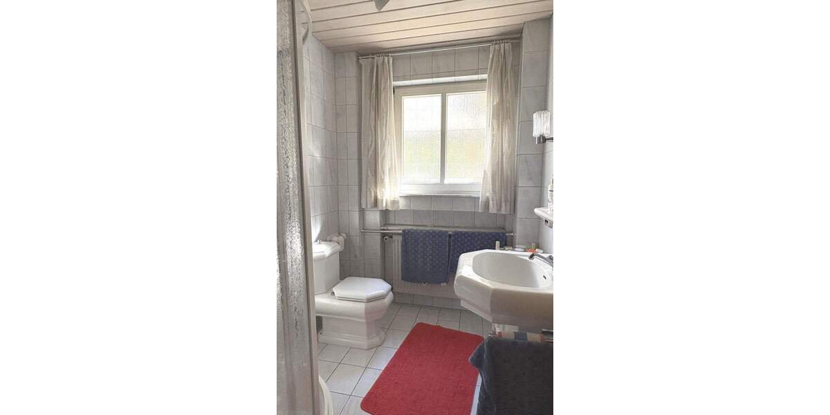 Mehrfamilienhaus, Wohnhaus Stuttgart Kaltental - 8 Zimmer, 200 m&sup2;, 798.000&euro; | Angebot:25662283