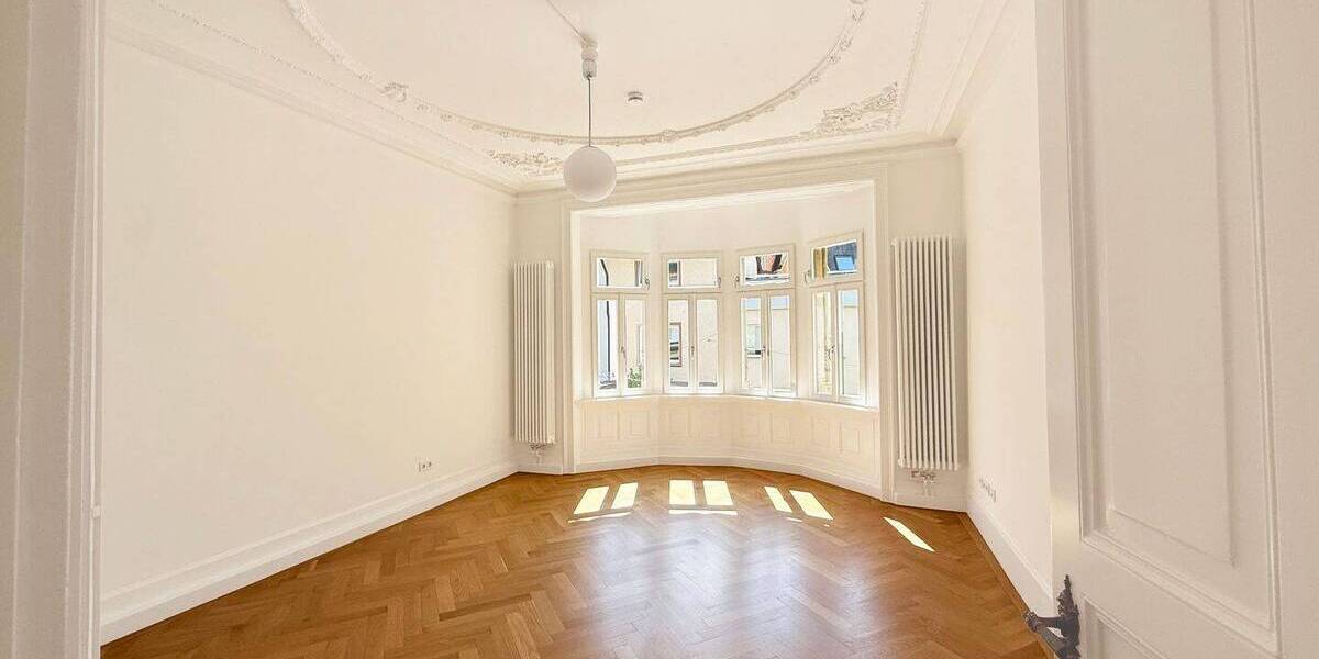 Etagenwohnung Stuttgart Mitte - 5 Zimmer, 170 m&sup2;, 2.980&euro; | Angebot:26364041