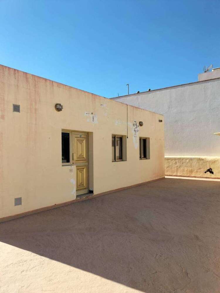 Grundstück in Madrid 600.000 € 605 m²
