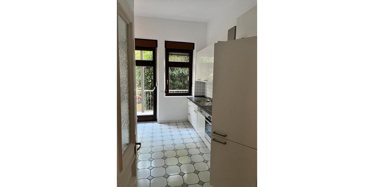 Hochparterre Stuttgart Stuttgart-Mitte - 5 Zimmer, 162 m&sup2;, 2.765&euro; | Angebot:26629228