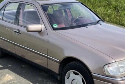 Mercedes-Benz C 180 85.000 km 7.000 &euro; Schwieberdingen 71701