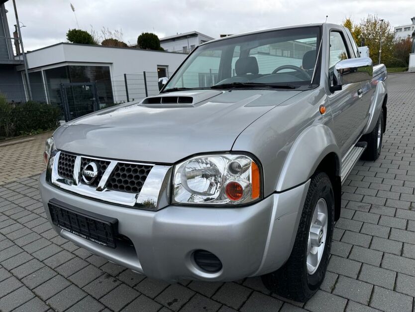 Nissan Navara 47.000 km 10.980 € Holzgerlingen 71088