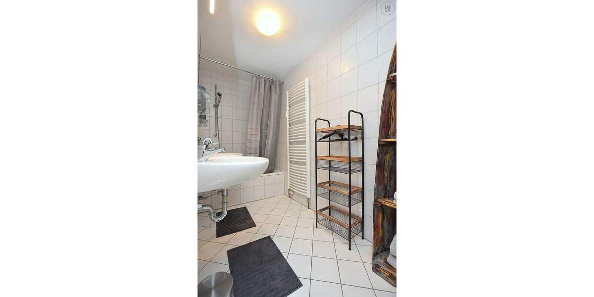 Etagenwohnung Leonberg - 3 Zimmer, 73 m&sup2;, 1.590&euro; | Angebot:25228517