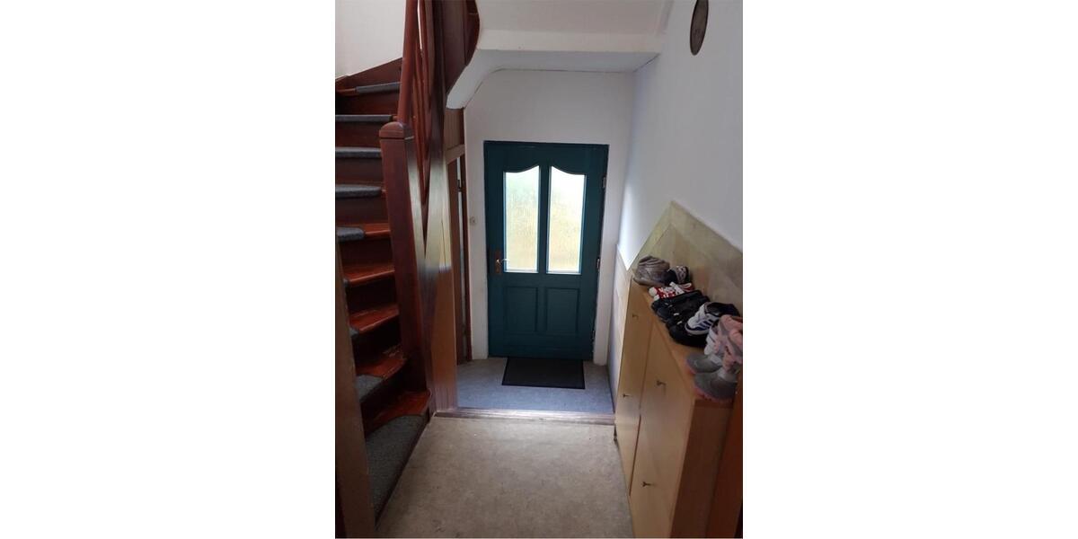 Einfamilienhaus Kornwestheim - 7 Zimmer, 160 m&sup2;, 2.050&euro; | Angebot:25363251