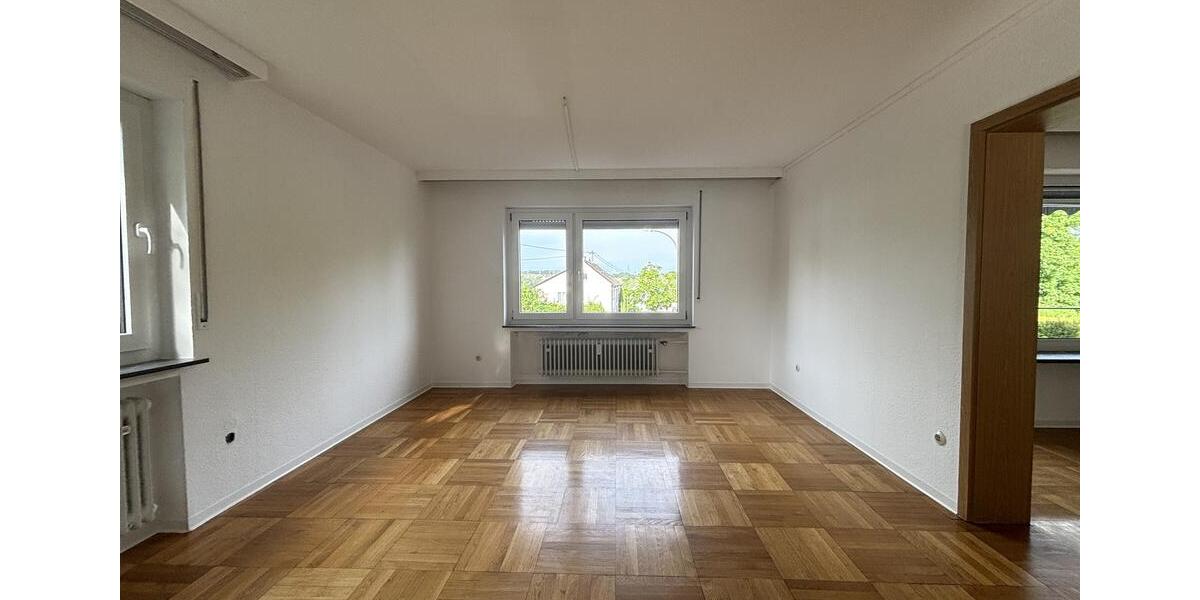 Etagenwohnung Ludwigsburg Hoheneck - 5.5 Zimmer, 135 m&sup2;, 1.650&euro; | Angebot:26477081