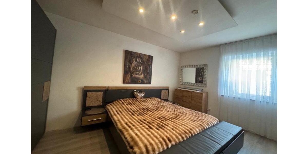 Mehrfamilienhaus, Wohnhaus Markgröningen - 13 Zimmer, 250 m&sup2;, 535.000&euro; | Angebot:26855693