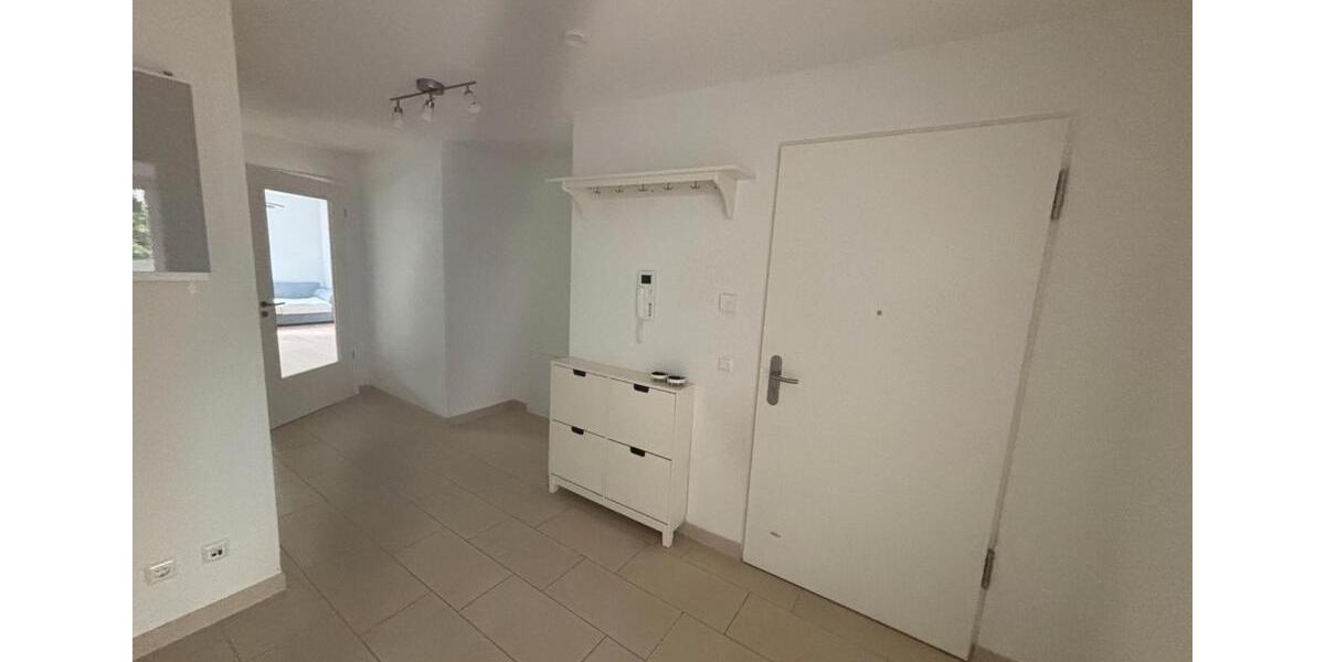 Erdgeschoßwohnung Böblingen - 3 Zimmer, 90 m&sup2;, 1.400&euro; | Angebot:26639169
