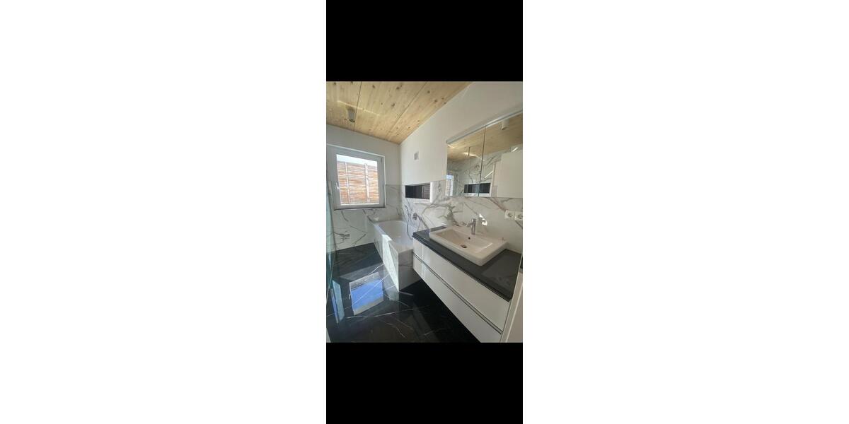 Erdgeschoßwohnung Backnang - 3 Zimmer, 95 m&sup2;, 1.385&euro; | Angebot:26088252