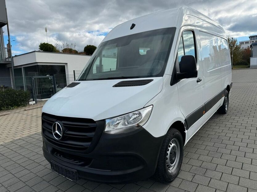 Mercedes-Benz Sprinter 168.000 km 21.980 € Holzgerlingen 71088