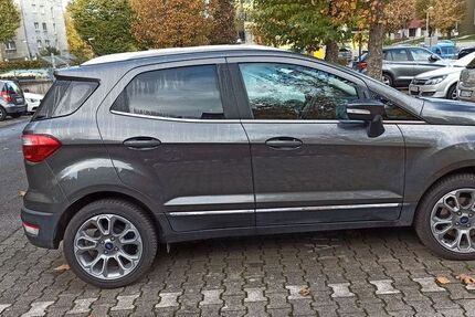 Ford EcoSport 35.000 km 14.900 € Stuttgart 70378