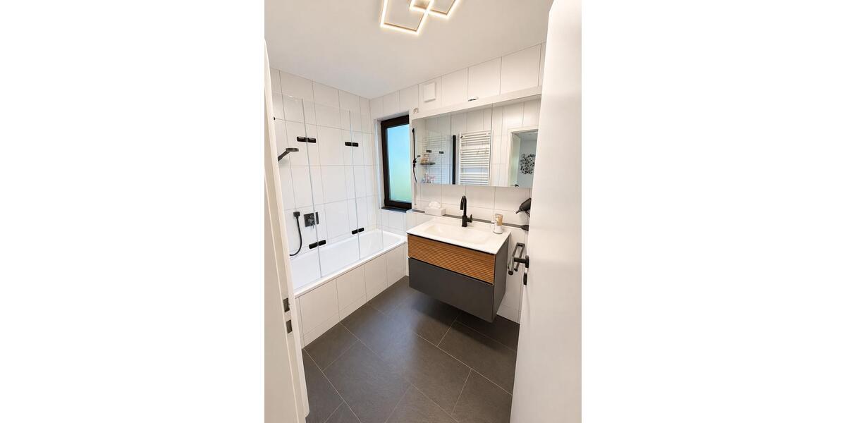 Etagenwohnung Schorndorf - 4 Zimmer, 88 m&sup2;, 420.000&euro; | Angebot:26714207