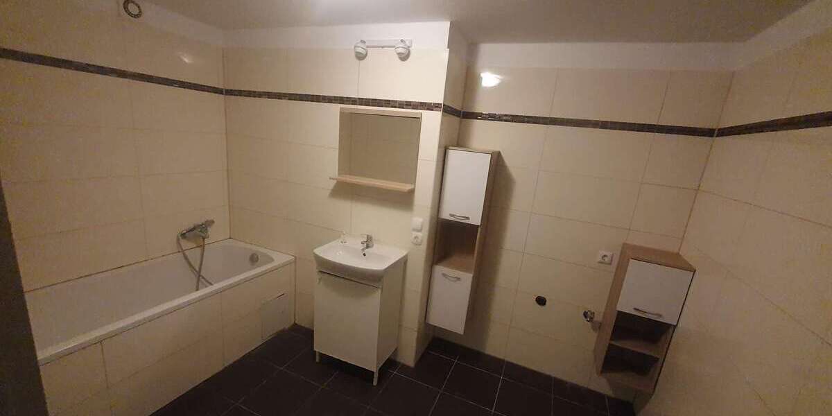 Etagenwohnung Esslingen am Neckar Hegensberg - 3 Zimmer, 75 m&sup2;, 340.000&euro; | Angebot:26186119