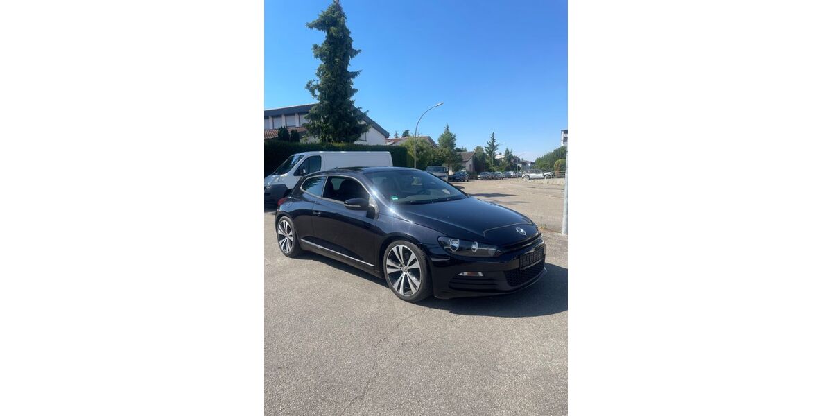 VW Scirocco 147.000 km 7.500 &euro; Korntal-Münchingen 70825