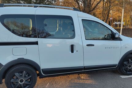 Dacia Dokker 116.000 km 9.600 &euro; Tübingen 72072