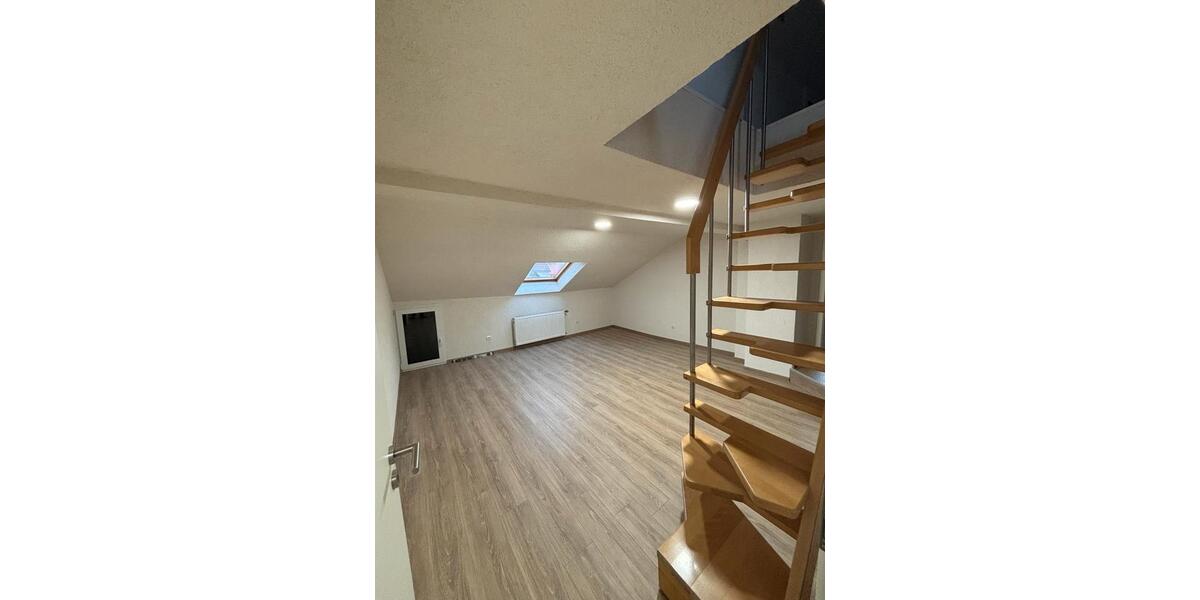 Maisonettenwohnung Oberboihingen - 4 Zimmer, 20 m&sup2;, 950&euro; | Angebot:25106607