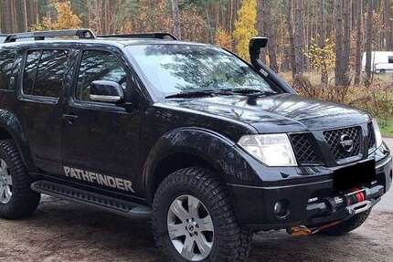 Nissan Pathfinder 179.379 km 11.000 &euro; Waiblingen 71336