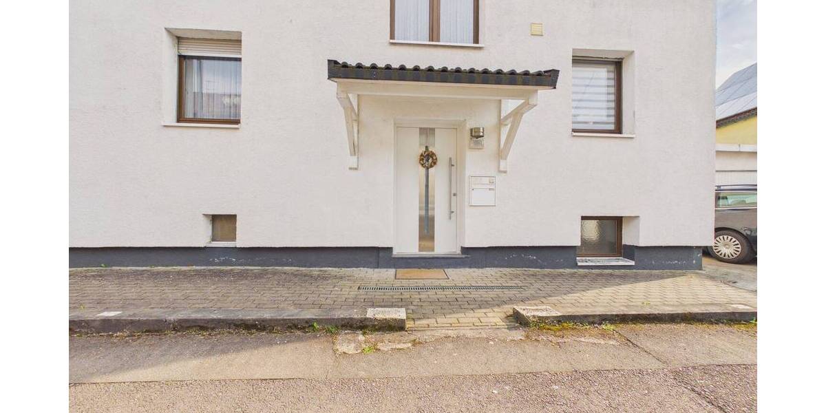 Mehrfamilienhaus, Wohnhaus Ebersbach an der Fils Ebersbach - 9 Zimmer, 190 m&sup2;, 575.000&euro; | Angebot:26794296