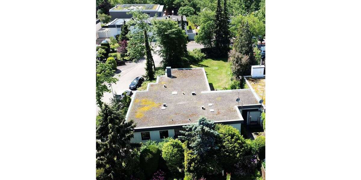 Einfamilienhaus Stuttgart / Dürrlewang Dürrlewang - 10 Zimmer, 222 m&sup2;, 1.090.000&euro; | Angebot:23689085